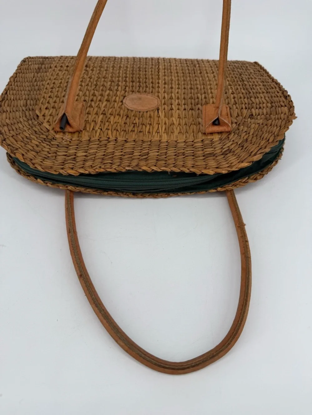 Vintage Wicker Hand Bag - Picture 5 of 6